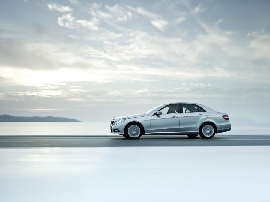  Mercedes-Benz E-Class 2010 года  (фото 24 из 128)